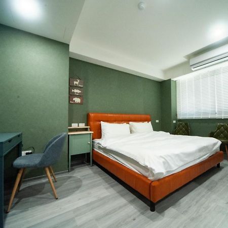 Bed and Breakfast 虎尾小9窩-採自助式入住 Huwei Zewnętrze zdjęcie